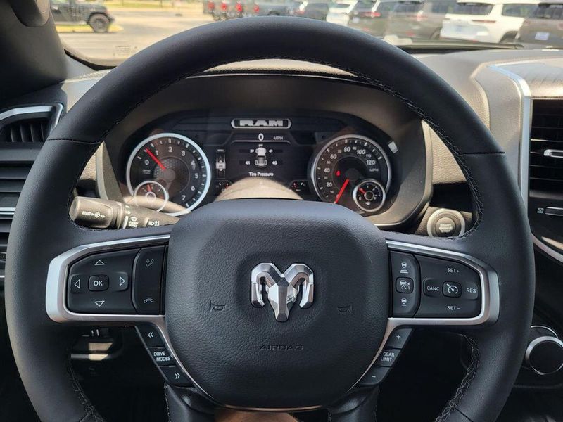 2025 RAM 1500 Lone Star Crew Cab 4x4 5