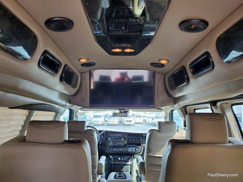 Used 2022 Chevrolet Express Cargo Image 17
