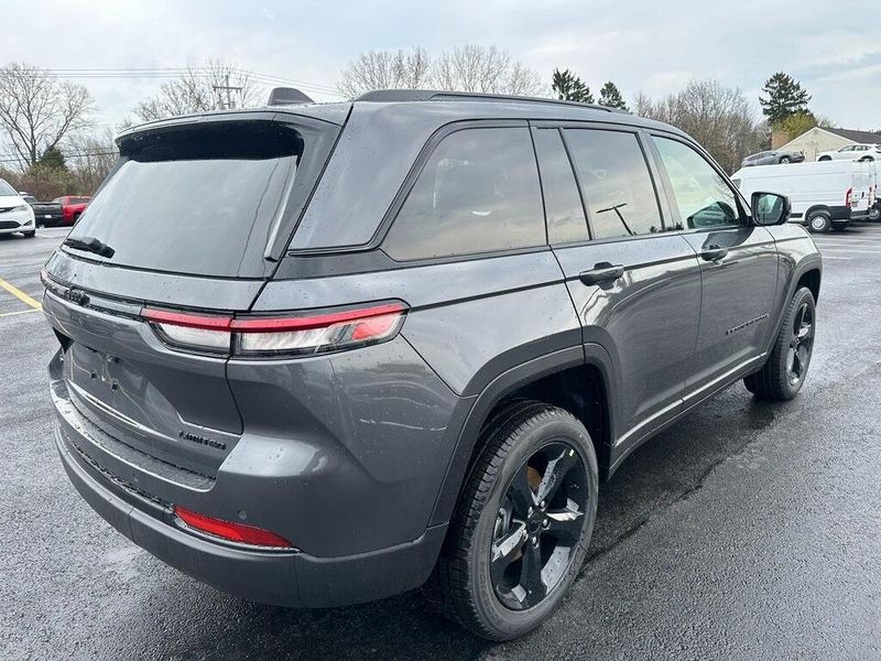 2025 Jeep Grand Cherokee Limited 4x4Image 8