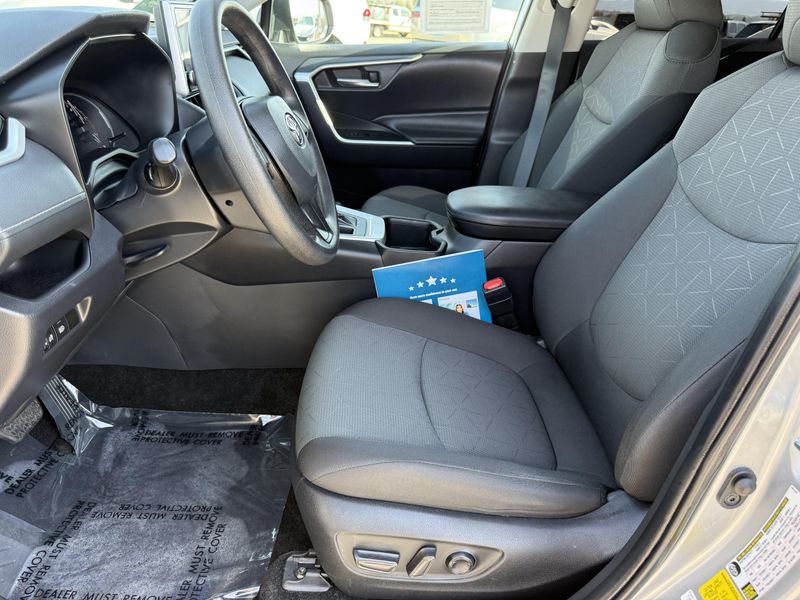 Used 2024 Toyota RAV4 XLEImage 20