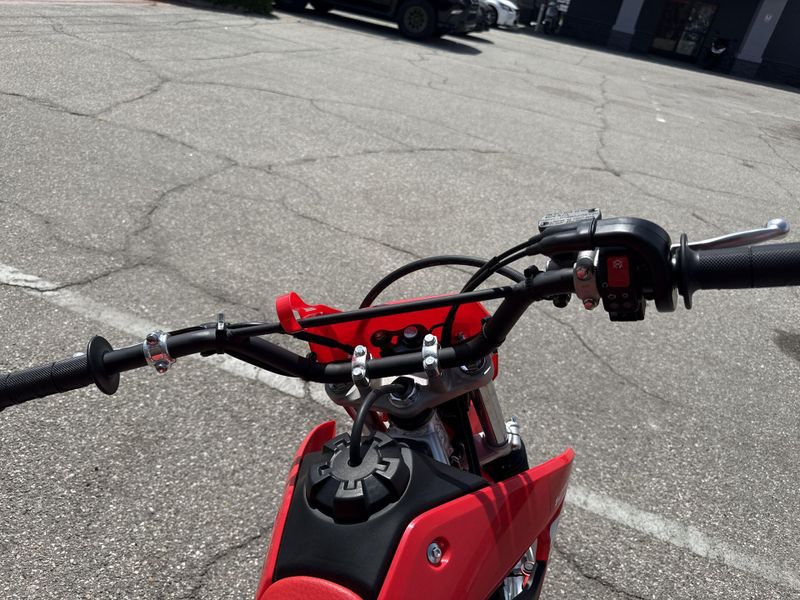 New 2027 Honda CRF125F BIG WHEEL Image 13