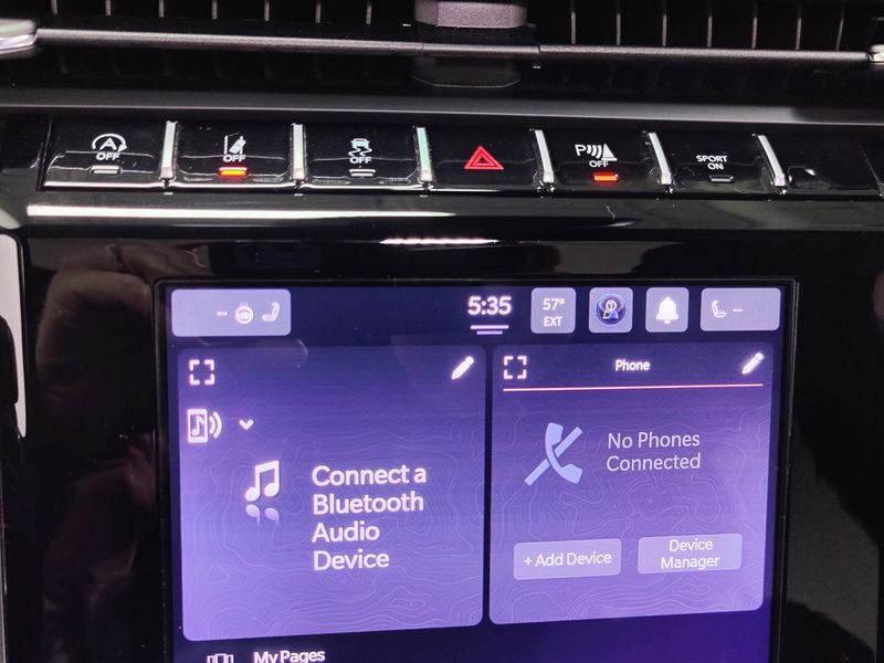 Used 2024 Jeep Grand Cherokee Laredo X Lux Tech V6 4x4Image 24