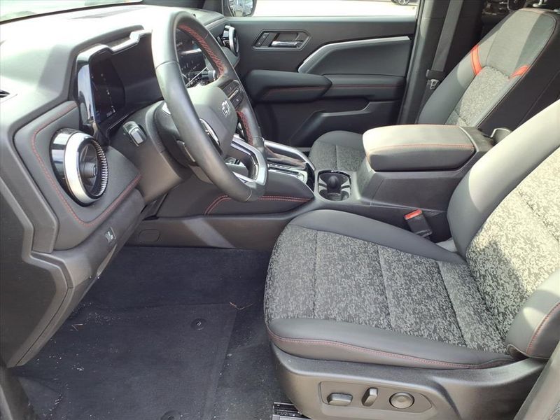 Used 2023 Chevrolet Colorado Z71Image 16