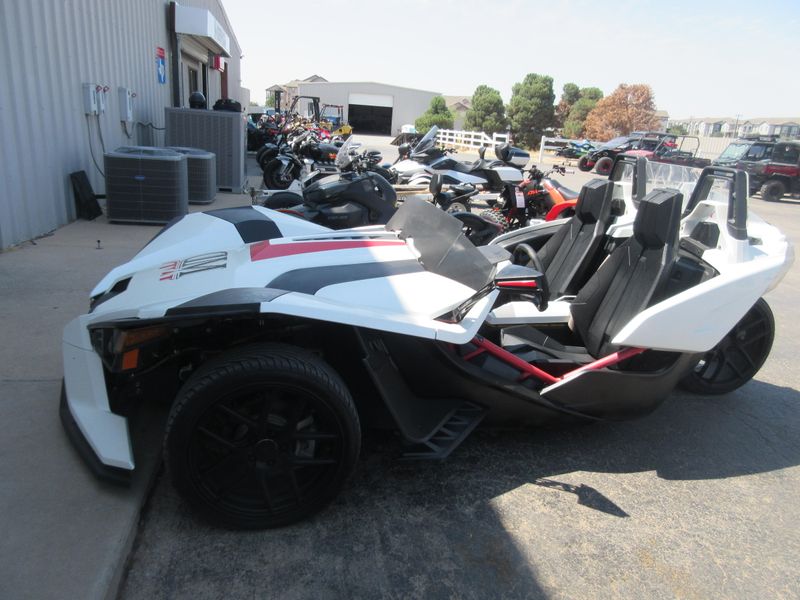 USED 2016 POLARIS SLINGSHOT SL Image 4