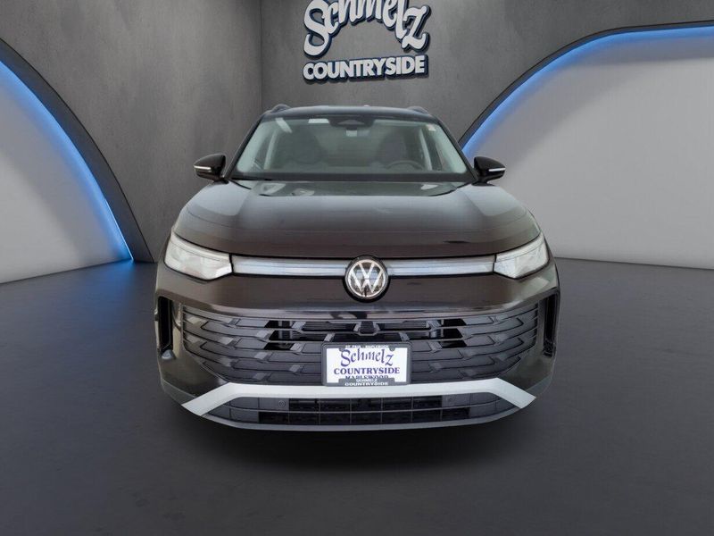 Used 2026 Volkswagen Tiguan SE AWDImage 2