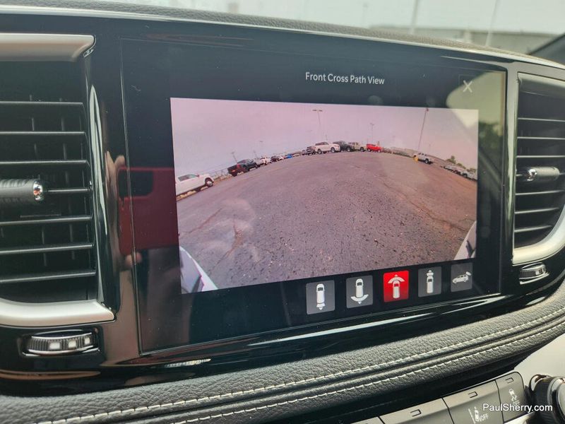 New 2027 Chrysler Pacifica Limited