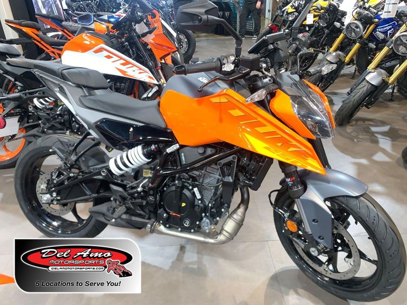 New 2024 KTM 250 DUKE Image 1