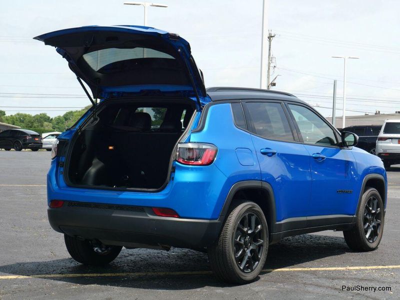 2023 Jeep Compass AltitudeImage 17