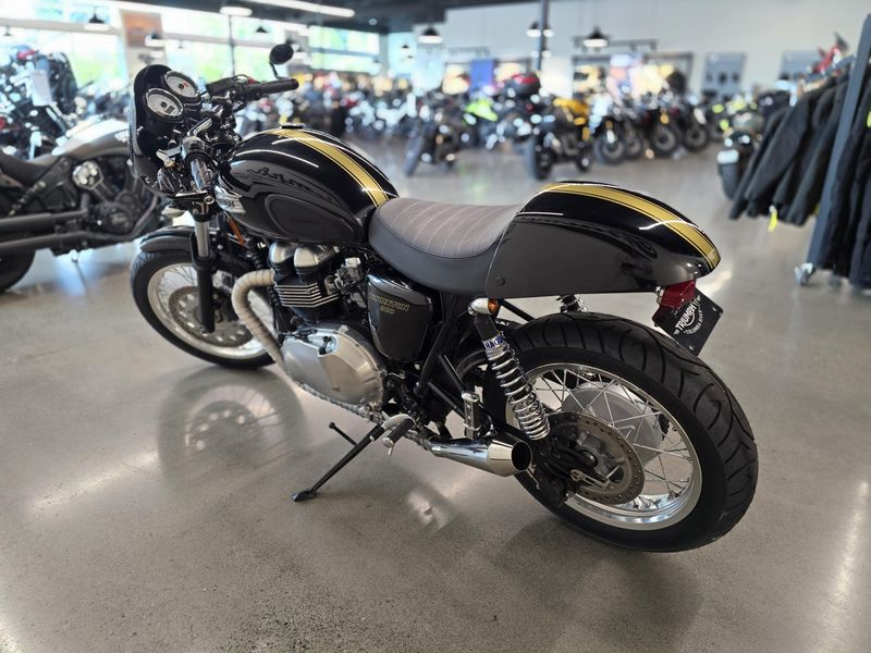 2015 Triumph THRUXTON 900 