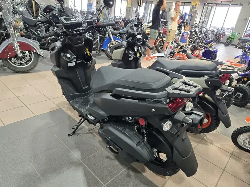 NEW 2026 YAMAHA ZUMA 125 Image 4