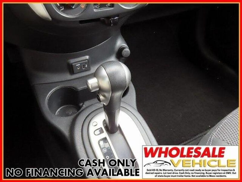 2018 Nissan Versa 1.6 SVImage 16