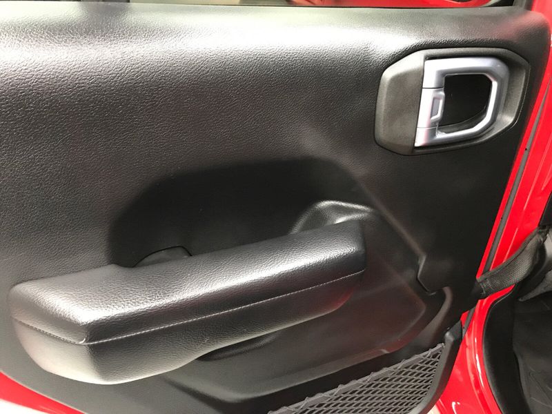 Used 2021 Jeep Wrangler Unlimited Sport AltitudeImage 16