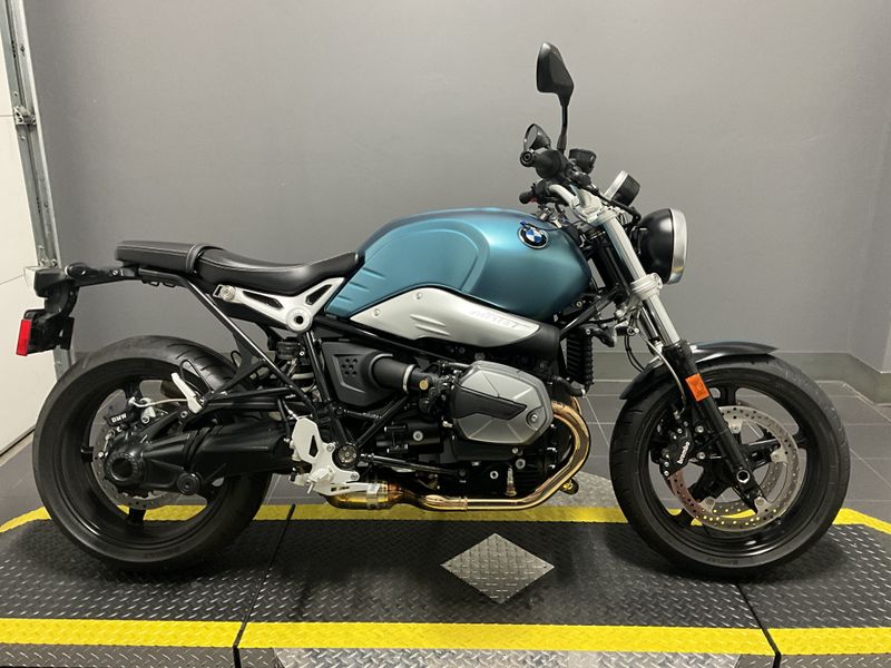 2021 BMW R NINET PURE in a TURQUOISE exterior color. BMW Motorcycles of Modesto 209-524-2955 bmwmotorcyclesofmodesto.com 
