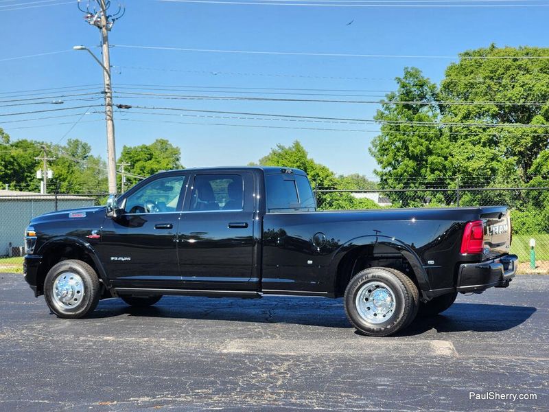New 2026 RAM 3500 Limited Longhorn Crew Cab 4x4 8' Box