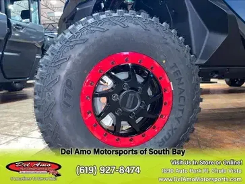 2025 Can-Am MAVERICK R MAX X RS 999T DCT Image 9
