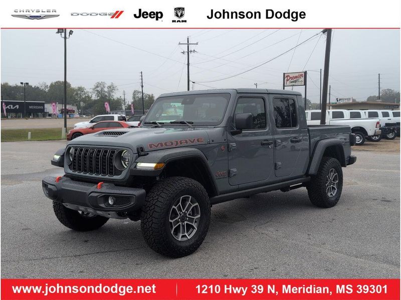 New 2025 Jeep Gladiator Mojave 4x4Image 1