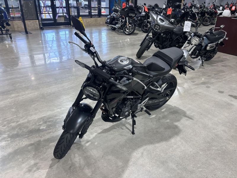 Used 2025 Honda CB300R ABS Image 11