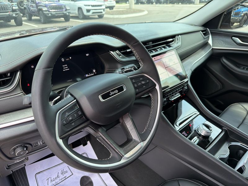Used 2023 Jeep Grand Cherokee LimitedImage 34
