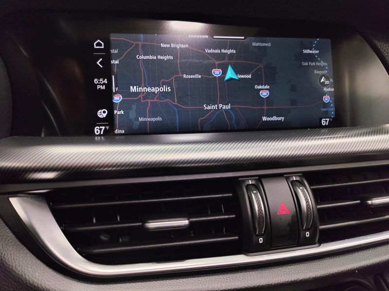 Used 2024 Alfa Romeo Stelvio Veloce AWD w/Sunrof/Activ AsstImage 9