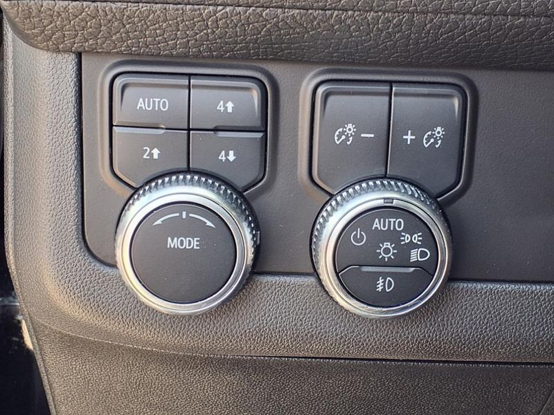2021 GMC Yukon XL DenaliImage 20
