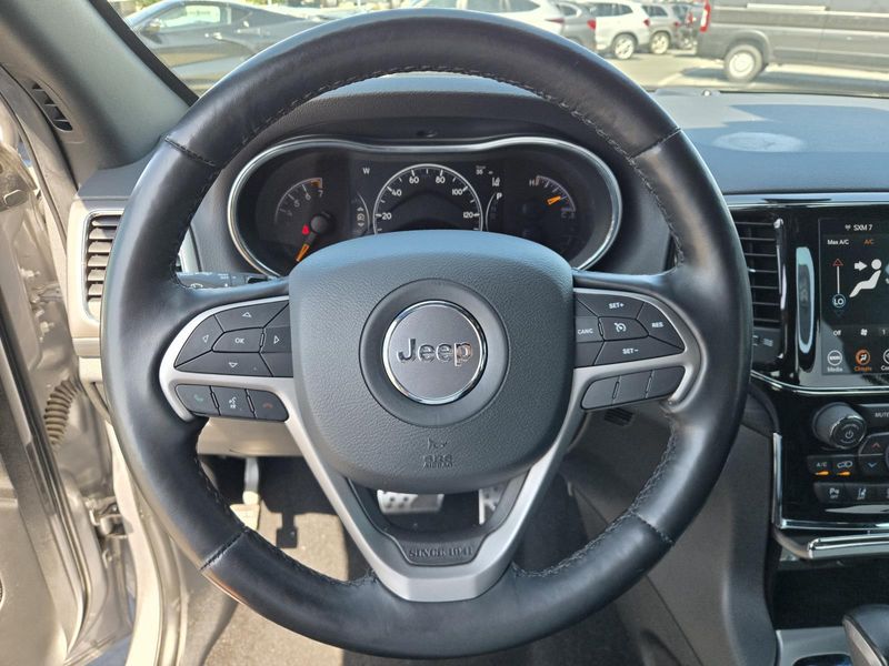 Used 2021 Jeep Grand Cherokee Laredo X 4x4
