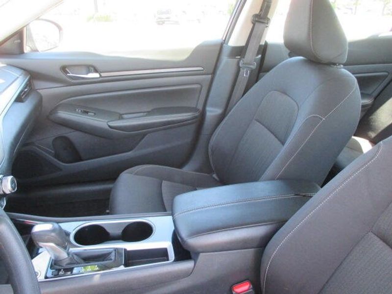 Used 2024 Nissan Altima 2.5 SVImage 19