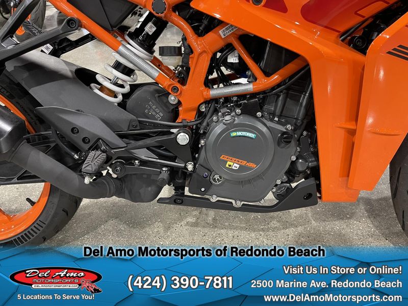 New 2024 KTM RC 390 Image 8