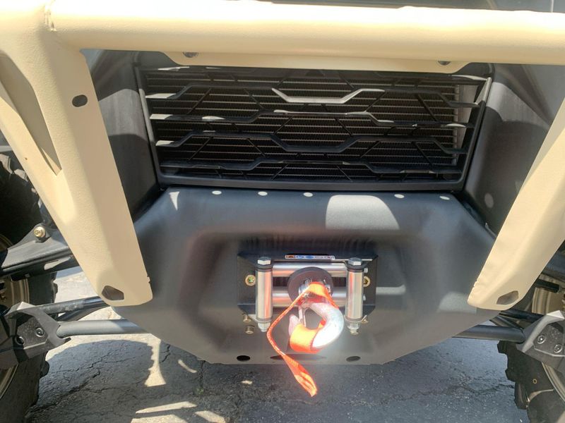 New 2025 Can-Am DEFENDER MAX LIMITED CAB HD10 Image 27