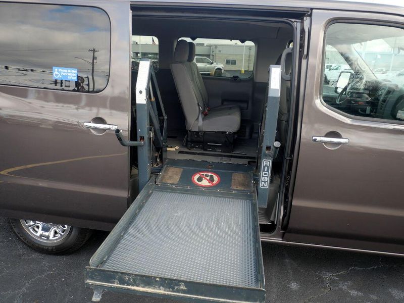 2017 Nissan NV Passenger NV3500 HD SVImage 46