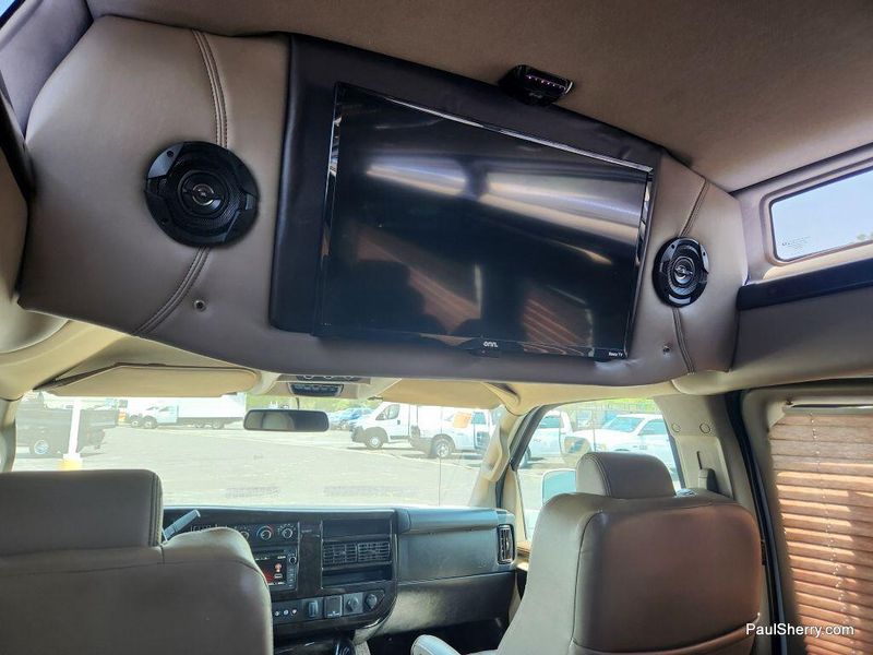 2018 GMC Savana 2500 Image 45