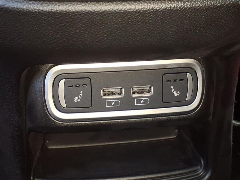 New 2025 Alfa Romeo Stelvio Image 12