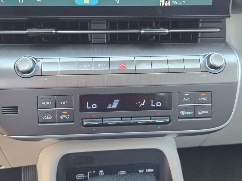Used 2024 Hyundai Kona SEL FWD