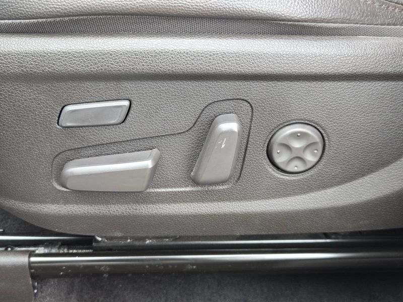 Used 2020 Hyundai Santa Fe Limited 2.0T Auto FWD