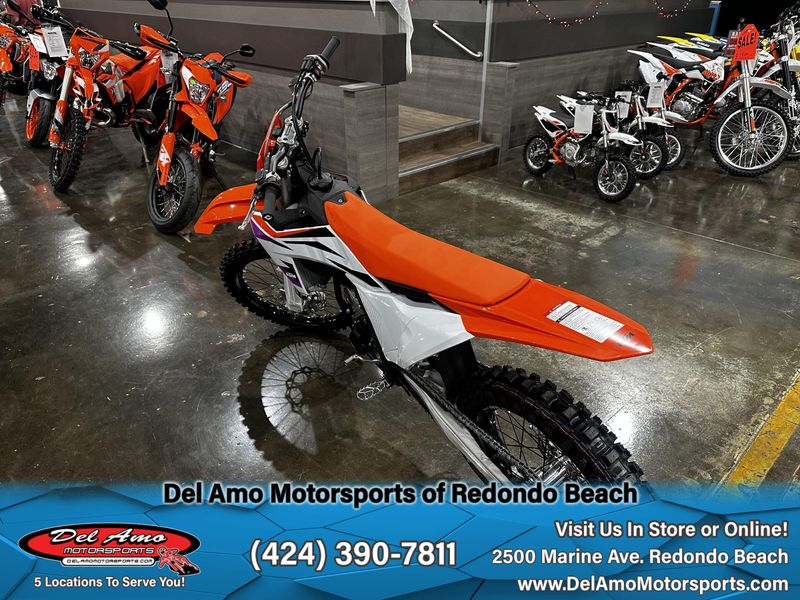 2024 KTM 350 SX-F  in a ORANGE exterior color. Del Amo Motorsports of Redondo Beach (424) 304-1660 delamomotorsports.com 