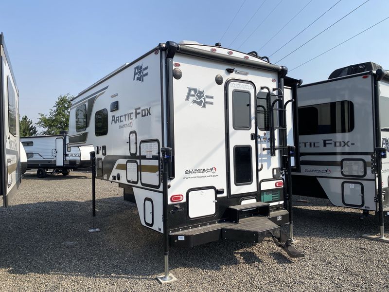New 2027 NORTHWOOD MFG Arctic Fox 811Image 3