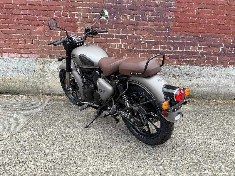 2024 Royal Enfield CLASSIC 350 