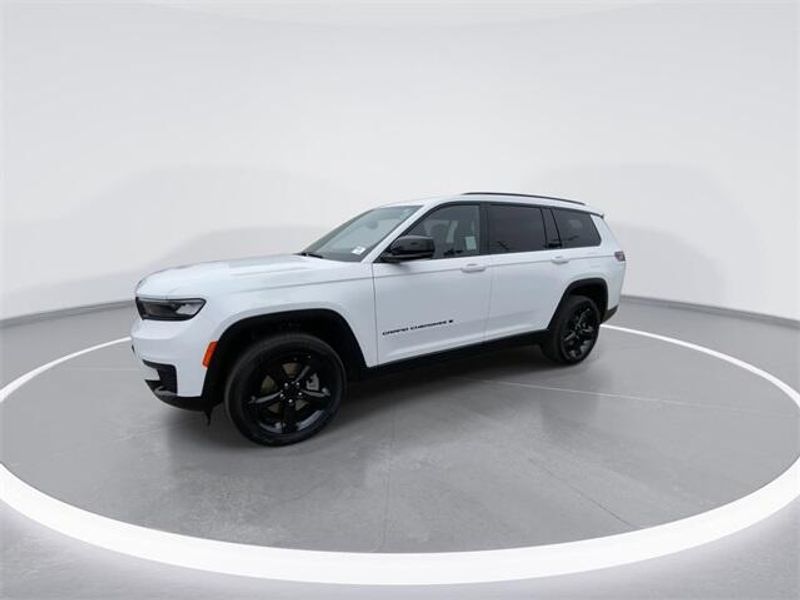 2023 Jeep Grand Cherokee L AltitudeImage 4