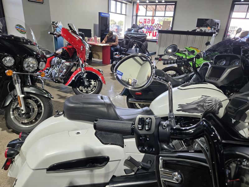 Used 2022 Indian Motorcycle CHIEFTAIN BLACK METALLIC 49ST BASE Image 16