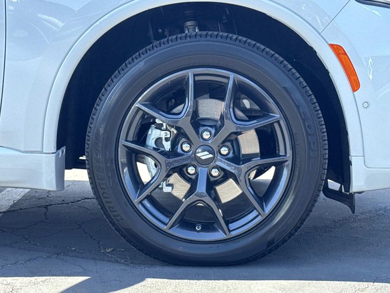 New 2026 Dodge Durango Gt Awd Hemi V8