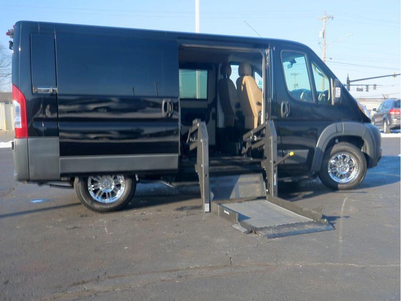 2018 RAM ProMaster 1500 Low RoofImage 12