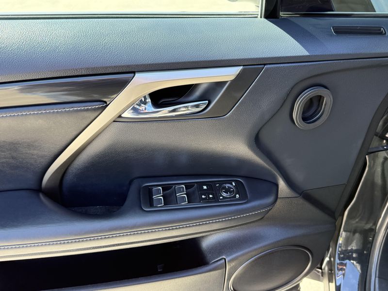 Used 2022 Lexus RX 350Image 19