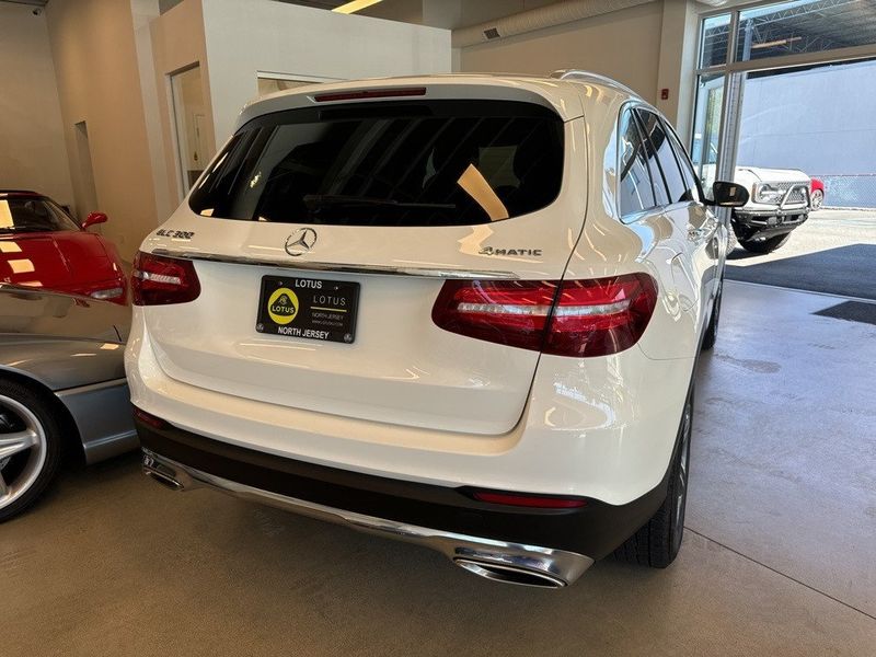 2019 Mercedes-Benz GLC 300Image 17