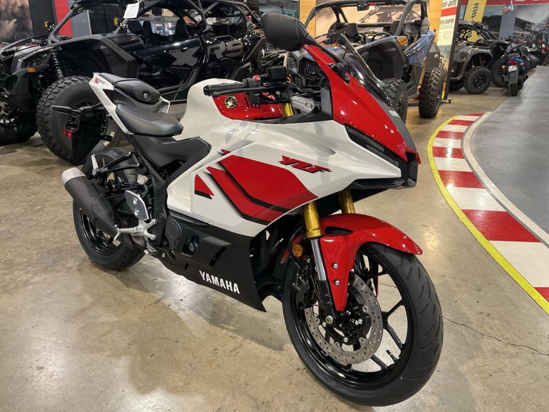 New 2026 Yamaha YZF-R3 ABS CA 70TH ANNIVERSARY EDITION Image 17