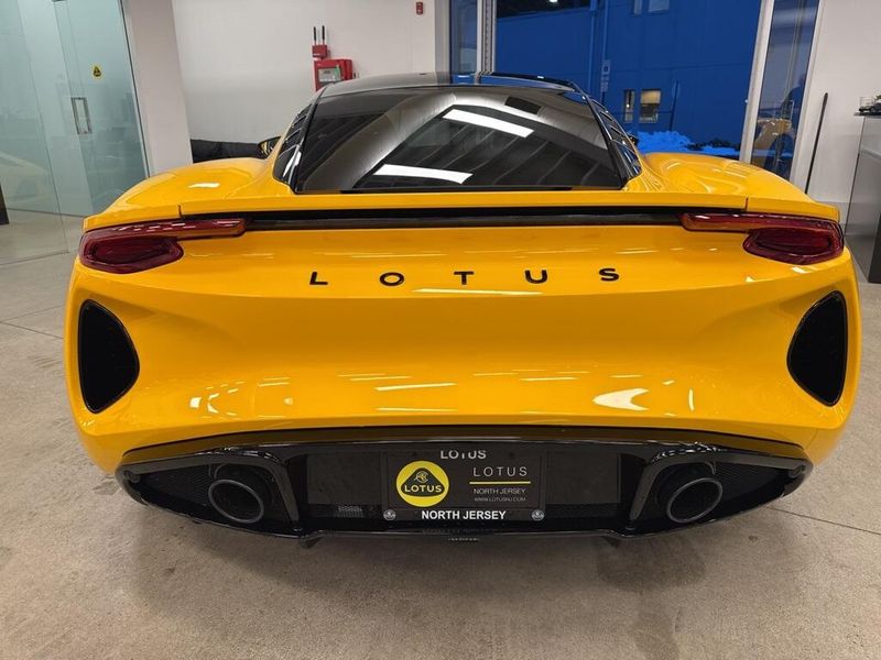 2024 Lotus Emira 
