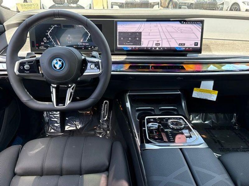New 2026 BMW 7 Series 750e xDriveImage 25