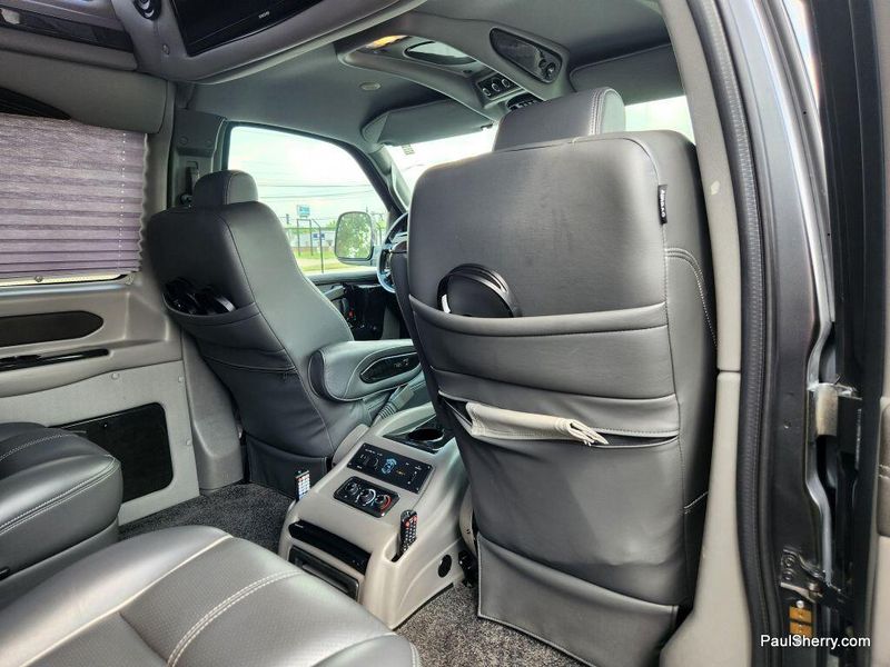 2017 GMC Savana 2500 Image 51
