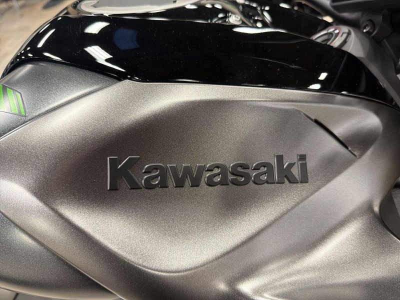 New 2026 Kawasaki Z1100 SE ABS Image 26