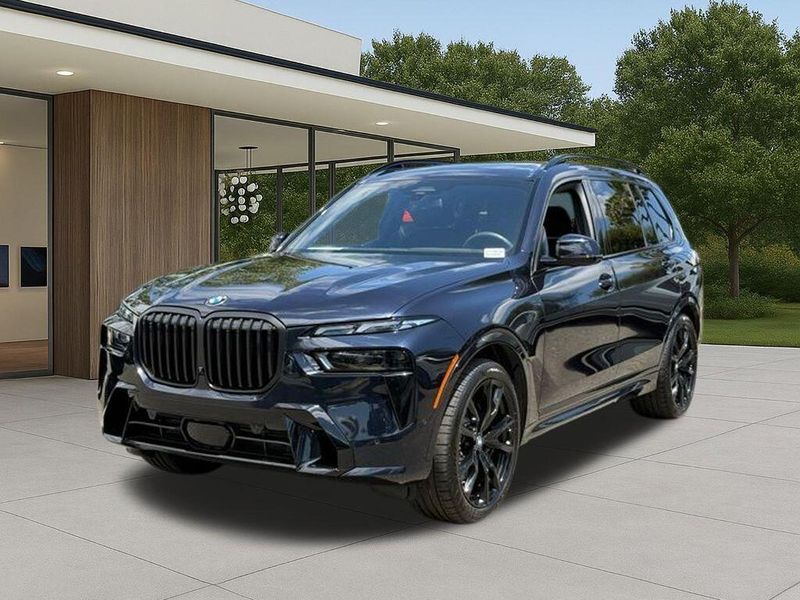 Used 2024 BMW X7 xDrive40iImage 2
