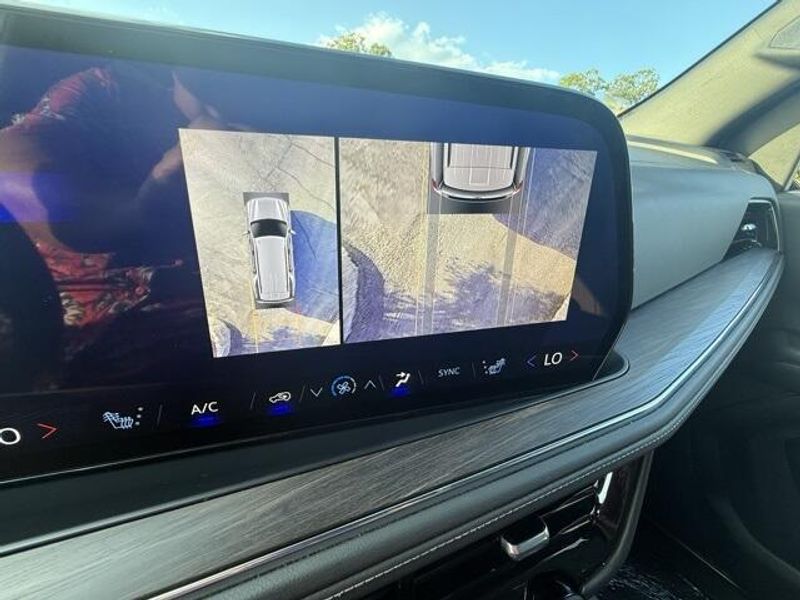 2025 Chevrolet Tahoe Z71 photo 25