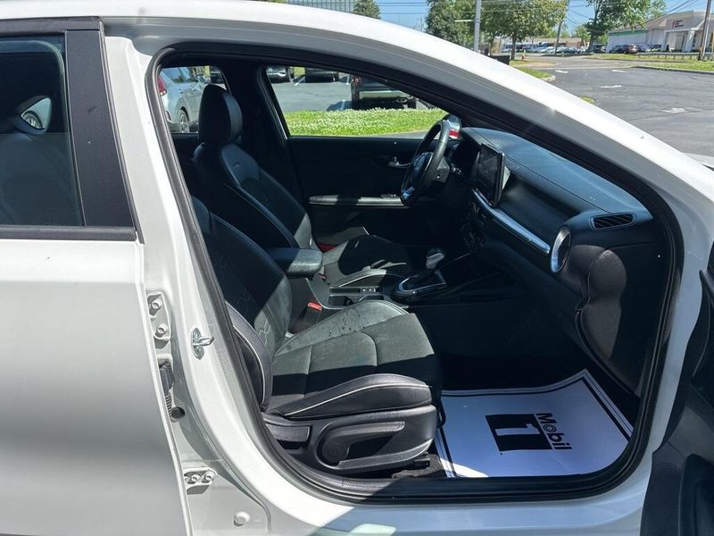 2024 Kia Forte GT-LineImage 16